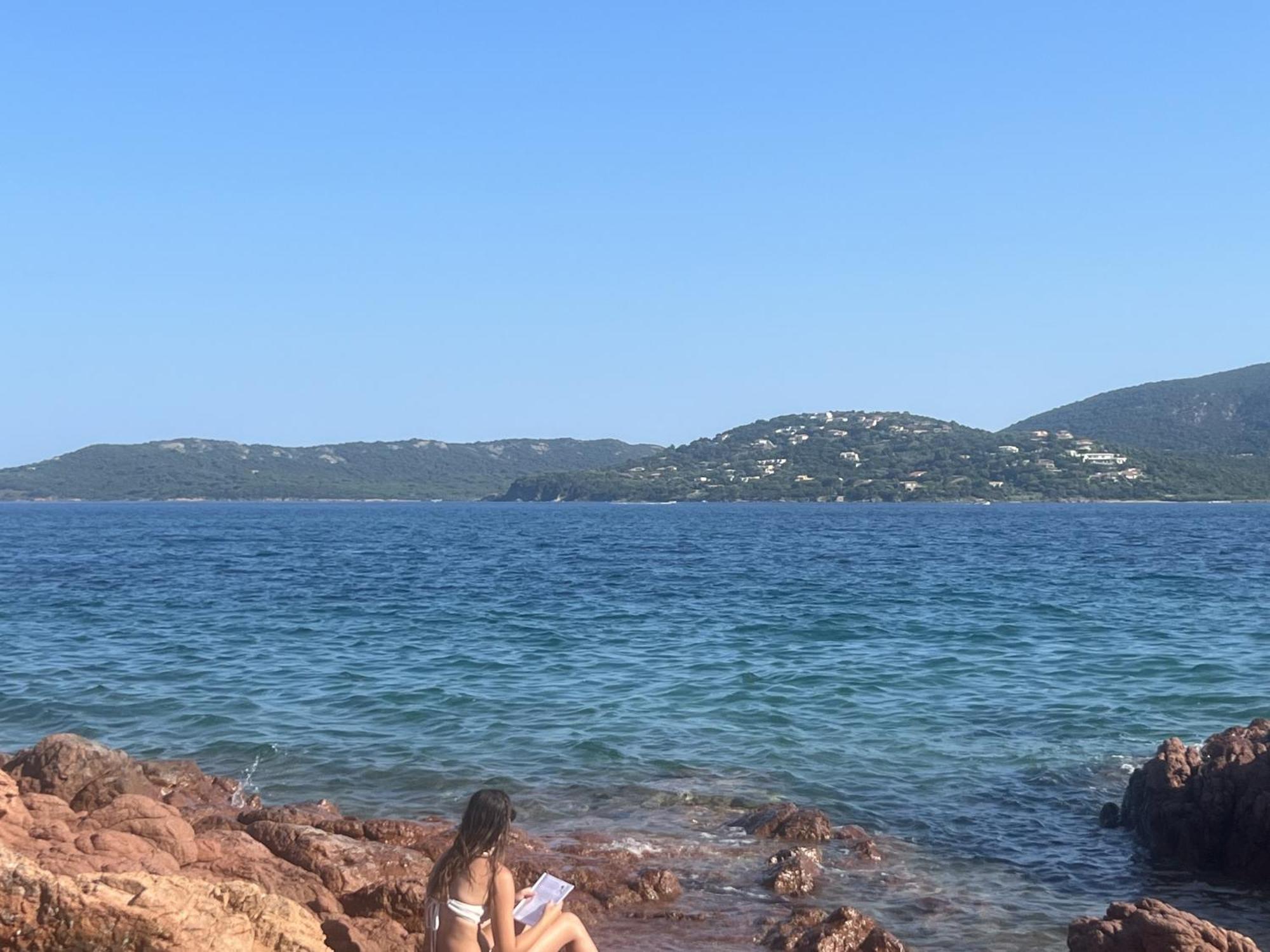 Fiori Di Cala Rossa Residence Hoteliere Lecci Dış mekan fotoğraf