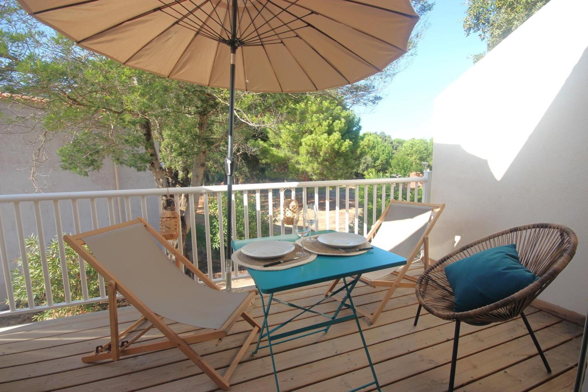 Fiori Di Cala Rossa Residence Hoteliere Lecci Dış mekan fotoğraf